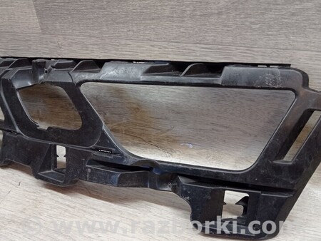 ФОТО Кронштейн кріплення башмак опора направляюча переднього бампера для Skoda Karoq (2016-...) Киев