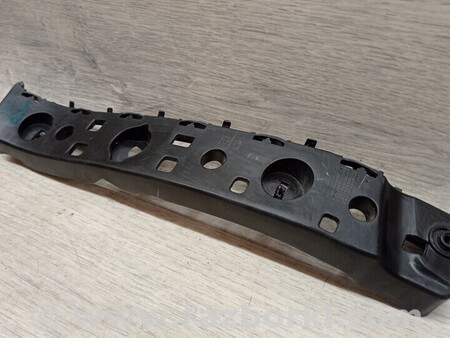 ФОТО Кронштейн кріплення направляюча бампера заднього права для Nissan Kicks Киев