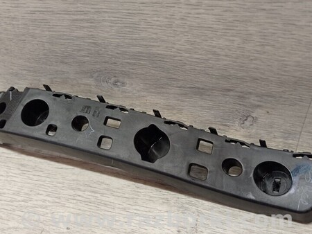 ФОТО Кронштейн кріплення направляюча заднього бампера лівий для Nissan Kicks Киев