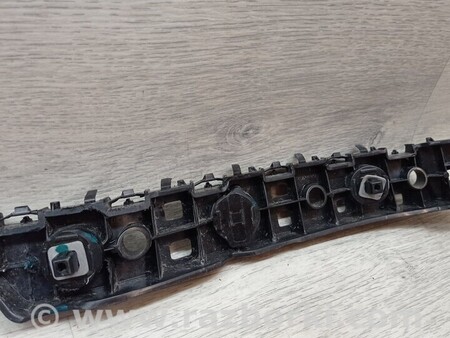 ФОТО Кронштейн кріплення направляюча заднього бампера лівий для Nissan Kicks Киев