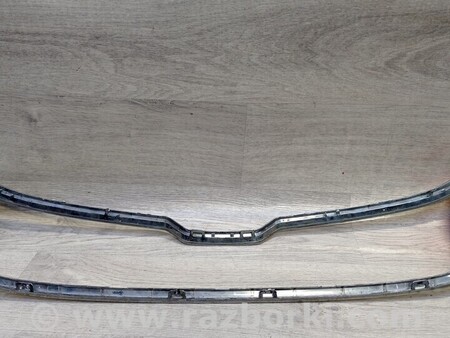 ФОТО Хром Молдинг Накладка Решетка радиатора бампера переднего для Skoda Kodiaq (2016-...) Киев