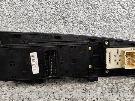 ФОТО Блок Управления стеклоподемниками двери Европа для SsangYong Korando Киев