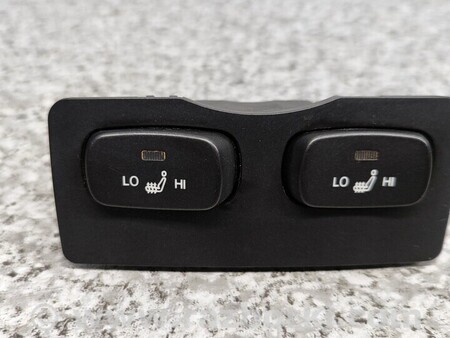 ФОТО Кнопки обогрева сидений для SsangYong Korando Киев