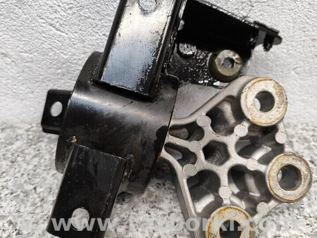 ФОТО Подушка двигателя коробки для SsangYong Korando Киев