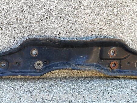 ФОТО Балка під радіатор кронштейн усилитель нижній для Ford Kuga 2 Киев