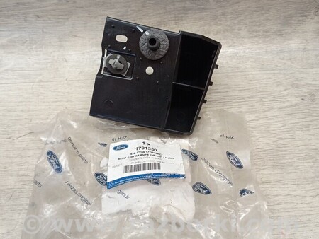 ФОТО Кронштейн кріплення направляюча заднього бампера ліва нова для Ford Kuga 2 Киев