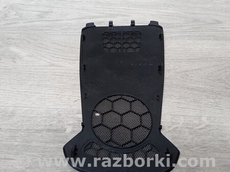 ФОТО Накладка решітка динаміка торпедо для Ford Kuga 2 Киев