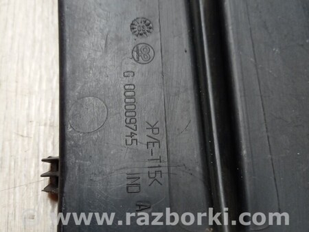 ФОТО Решітка заглушка туманки ПТФ переднього бампера ліва для Renault Laguna Киев