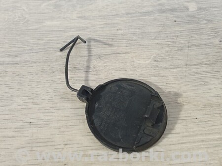 ФОТО Заглушка бампера буксировочного крюка передняя для Seat Leon Киев