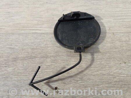 ФОТО Заглушка бампера буксировочного крюка передняя для Seat Leon Киев