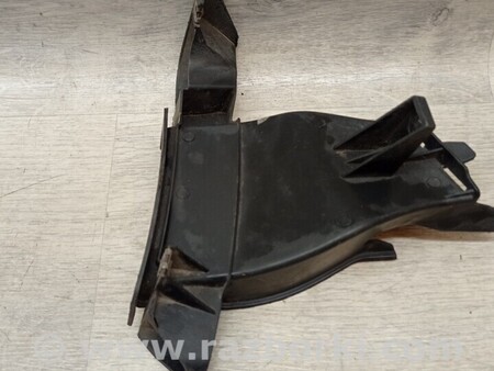 ФОТО Кронштейн кріплення направляюча переднього бампера правий для Seat Leon Київ