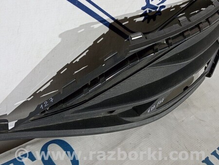 ФОТО Решетка бампера переднего левая для Seat Leon Київ