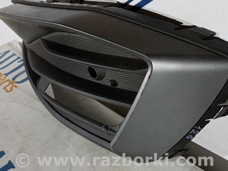 ФОТО Решетка бампера переднего левая для Seat Leon Київ