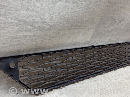 ФОТО Решетка радиатора нижняя деф для Seat Leon Київ