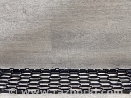 ФОТО Решетка радиатора нижняя деф для Seat Leon Київ