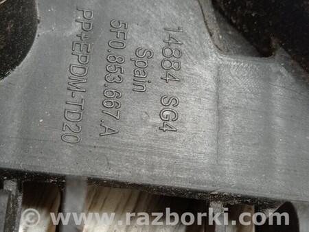 ФОТО Решетка радиатора нижняя деф для Seat Leon Київ