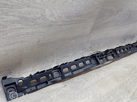 ФОТО Універсал Кронштейн бампера заднего центральный для Seat Leon Київ