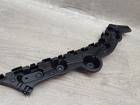 ФОТО Кронштейн кріплення направляюча заднього бампера лівий для Dacia Logan Киев