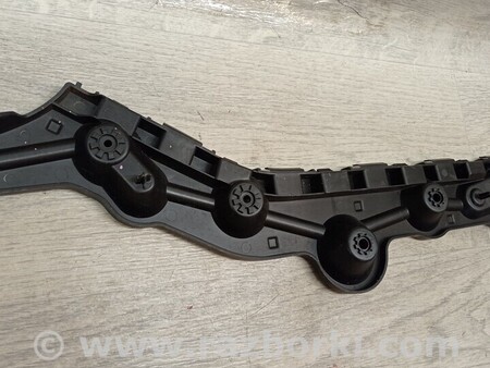 ФОТО Кронштейн кріплення направляюча заднього бампера лівий для Dacia Logan Киев