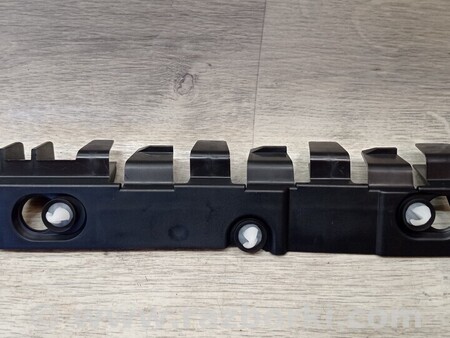 ФОТО Кронштейн кріплення направляюча заднього бампера лівий для Renault Logan Киев