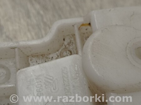 ФОТО Кронштейн кріплення направляюча переднього бампера лівий для Renault Logan Киев