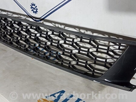 ФОТО Решетка бампера переднего для Dacia Logan Киев