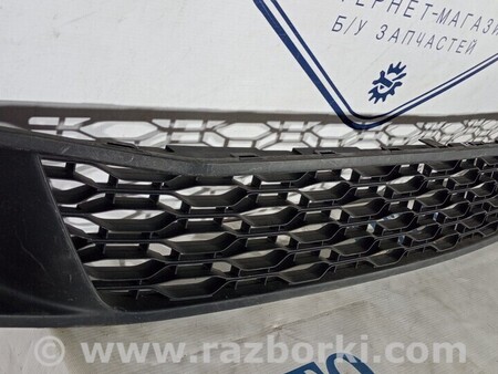 ФОТО Решетка бампера переднего для Dacia Logan Киев