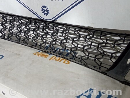 ФОТО Решетка бампера переднего для Dacia Logan Киев