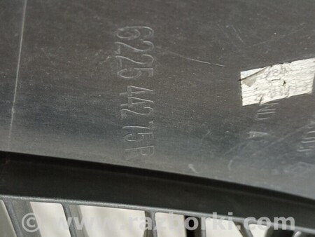 ФОТО Решетка бампера переднего для Dacia Logan Киев