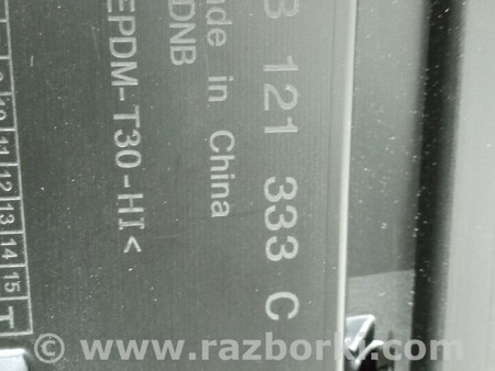 ФОТО Решітка заглушка переднього бампера ліва сторона для Porsche Macan Київ