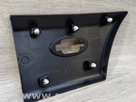 ФОТО Молдинг кузова задний левый за аркой для Renault Master Киев