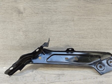 ФОТО Кронштейн крыла переднего правого для Renault Megane Киев