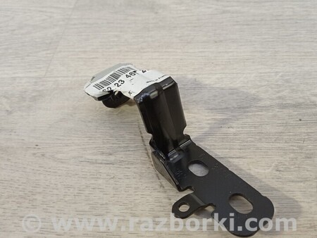 ФОТО Кронштейн крыла переднего правого для Renault Megane Киев