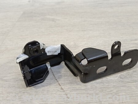 ФОТО Кронштейн крыла переднего правого для Renault Megane Киев