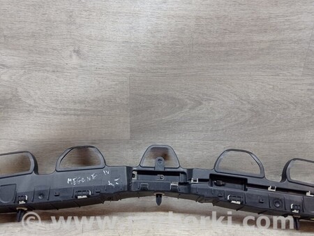 ФОТО Хетчбек Кронштейн бампера заднего центральный для Renault Megane Киев