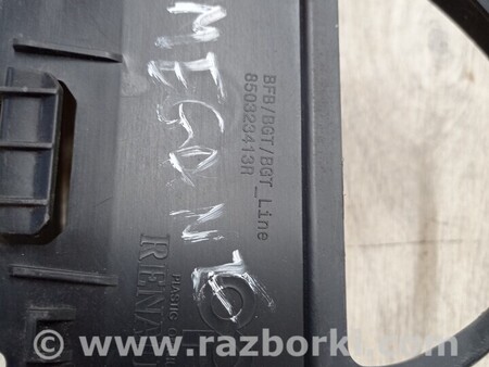 ФОТО Хетчбек Кронштейн бампера заднего центральный для Renault Megane Киев