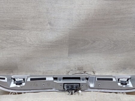 ФОТО Спойлер крышки багажника для Nissan Micra Киев