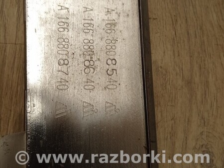 ФОТО Молдинг бампера переднего центральный для Mercedes-Benz ML Киев