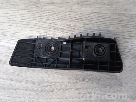 ФОТО Кронштейн бампера заднего правий для Tesla Model 3 Киев