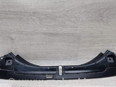 ФОТО Верхняя планка замка для Tesla Model S Киев