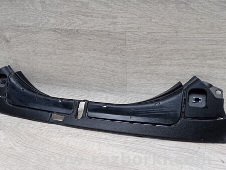 ФОТО Верхняя планка замка для Tesla Model S Киев