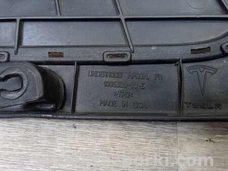 ФОТО Верхняя планка замка для Tesla Model S Киев