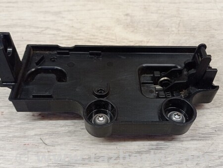 ФОТО Кронштейн кріплення опора замка капоту для Tesla Model S Киев