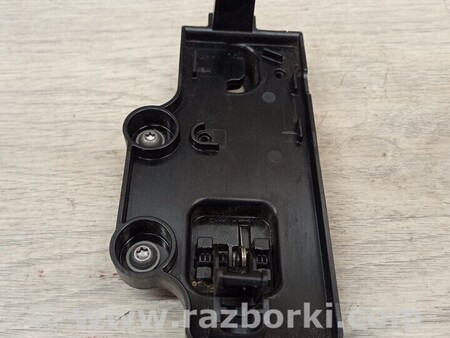 ФОТО Кронштейн кріплення опора замка капоту для Tesla Model S Киев