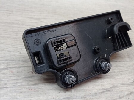 ФОТО Кронштейн кріплення опора замка капоту для Tesla Model S Киев