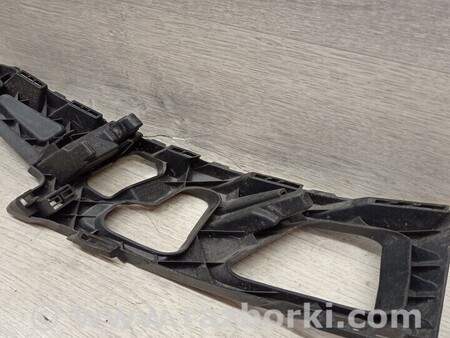 ФОТО Кронштейн кріплення направляюча переднього бампера правий для Ford Mondeo 4 (09.2007-08.2014) Киев