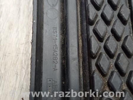 ФОТО Накладка заглушка решітка туманки ПТФ переднього бампера для Ford Mondeo 4 (09.2007-08.2014) Киев