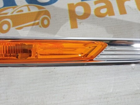 ФОТО Повторювач повороту на крилі правий для Ford Mondeo 4 (09.2007-08.2014) Киев