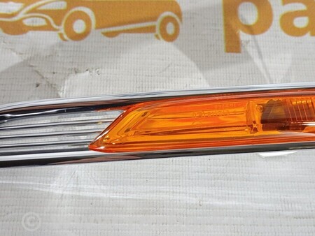 ФОТО Повторювач повороту на крилі правий для Ford Mondeo 4 (09.2007-08.2014) Киев