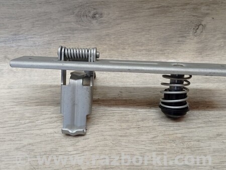 ФОТО Замок капота верхній для Opel Movano Киев